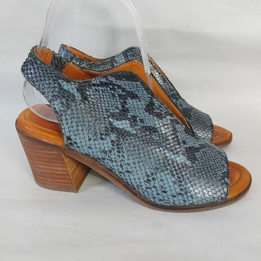 Lucky Brand Peep Toe Sankeskin Cutout Chunky Heel Rhazy Slingback Sandals 5.5 M